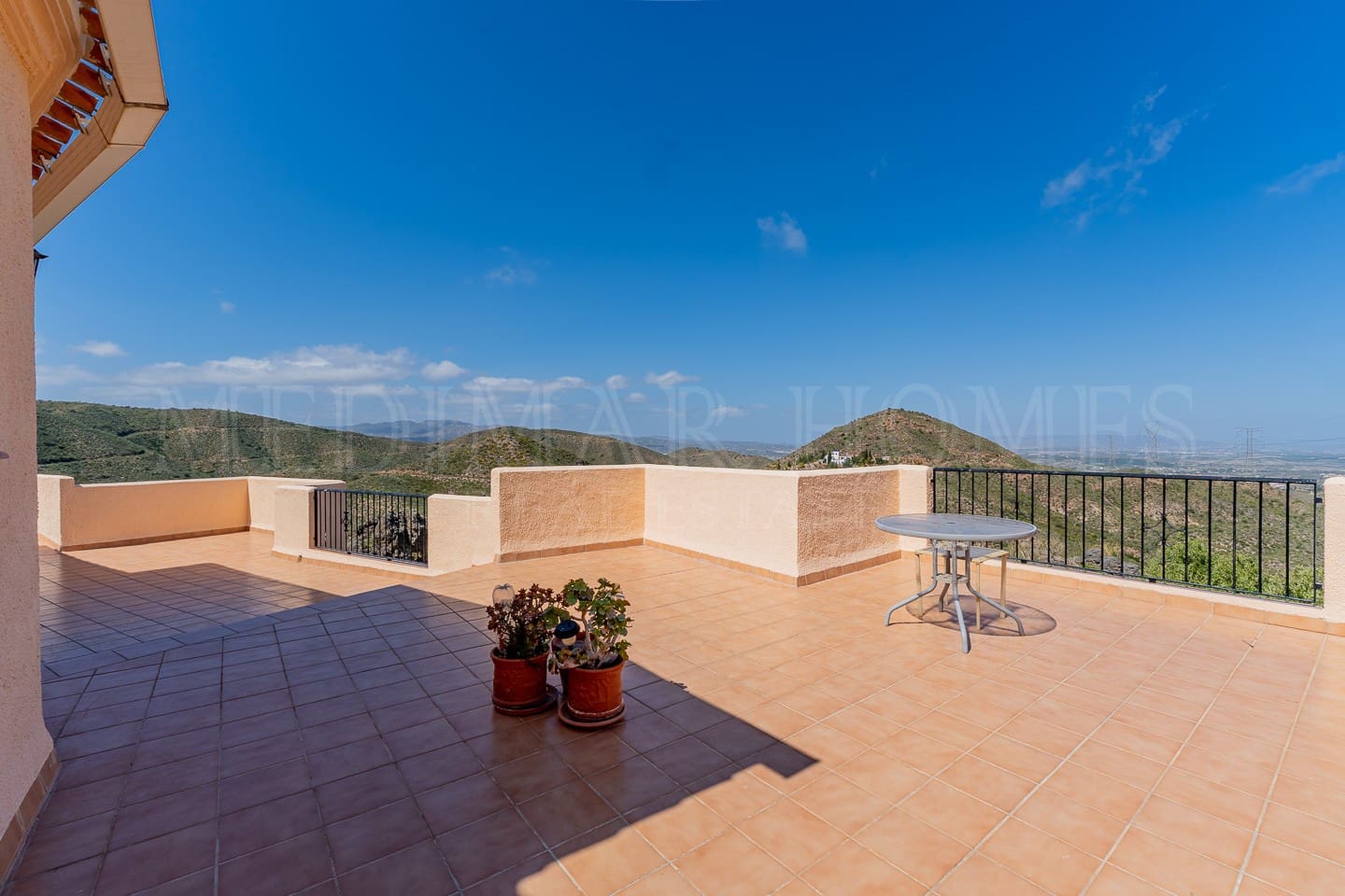 4 bedroom Villa for sale in Turre with garage - € 349,950 (Ref: 9141902)