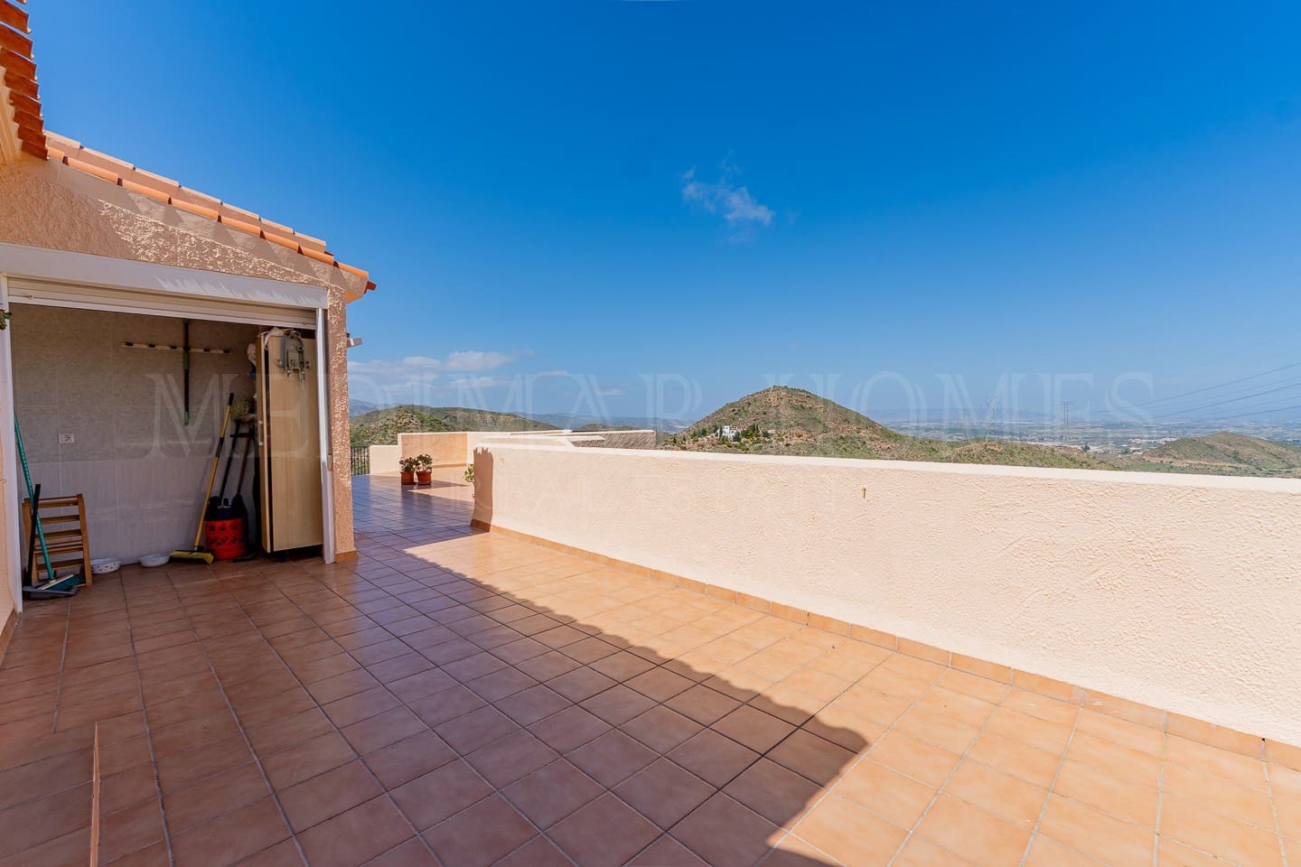 4 bedroom Villa for sale in Turre with garage - € 349,950 (Ref: 9141902)