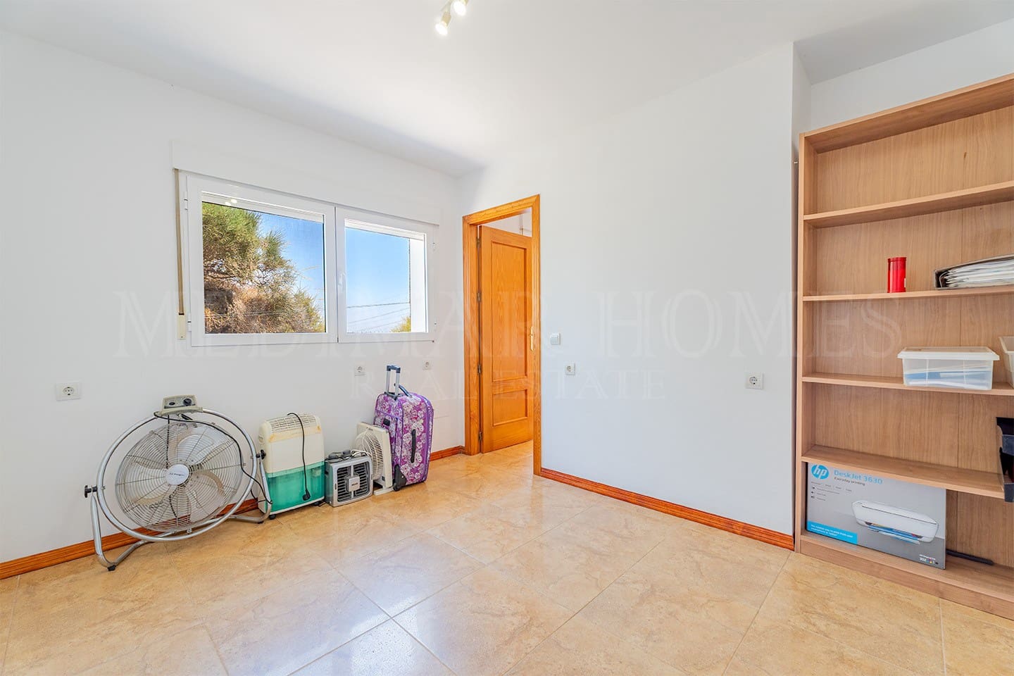 4 bedroom Villa for sale in Turre with garage - € 349,950 (Ref: 9141902)