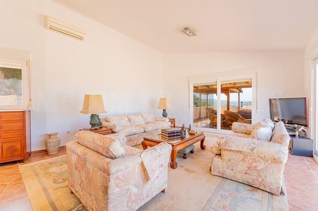 4 camera da letto Villa in vendita in Turre con garage - 349.950 € (Rif: 9141902)