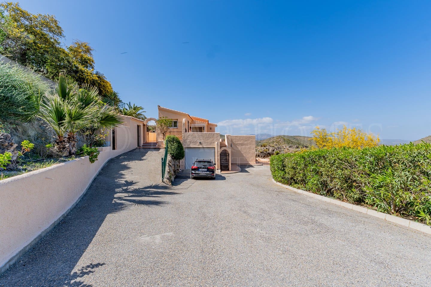 4 bedroom Villa for sale in Turre with garage - € 349,950 (Ref: 9141902)