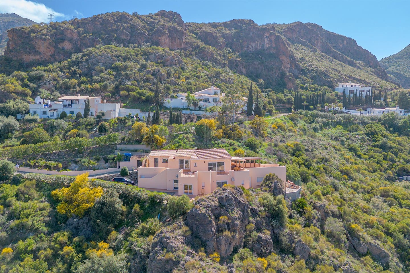 4 bedroom Villa for sale in Turre with garage - € 349,950 (Ref: 9141902)