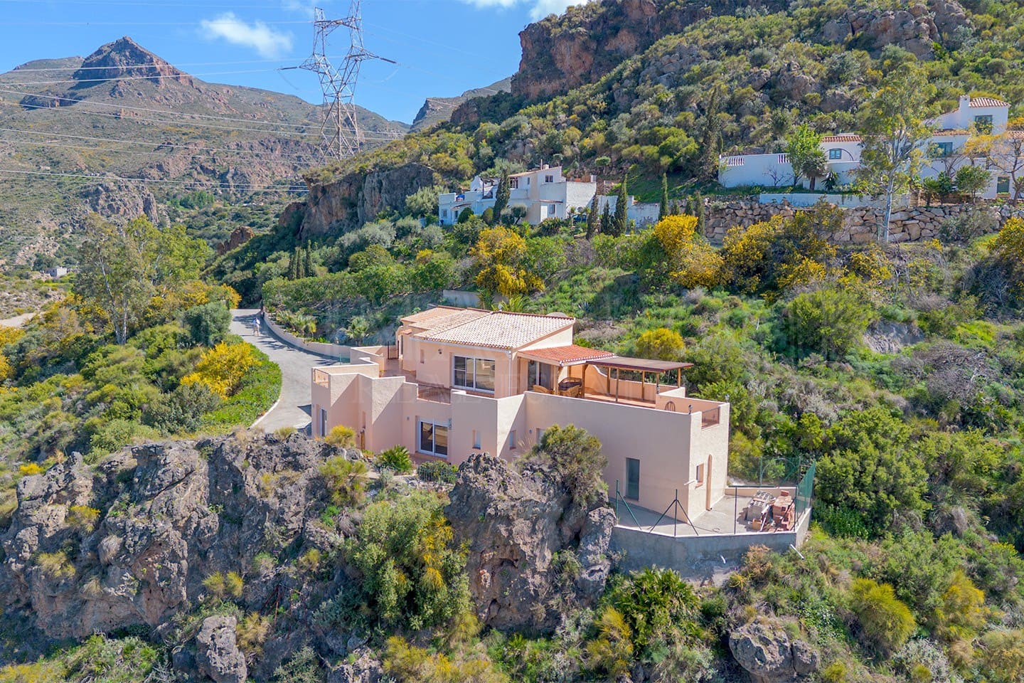 4 bedroom Villa for sale in Turre with garage - € 349,950 (Ref: 9141902)