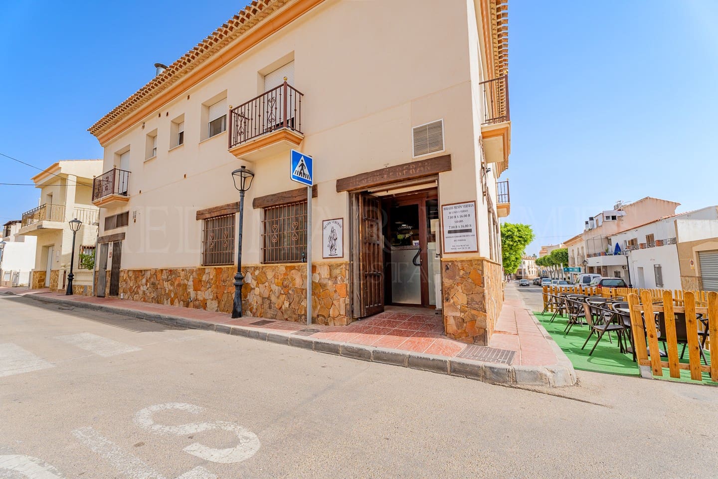 Restaurant/Bar til salg i Los Gallardos - € 199.950 (Ref: 9201607)