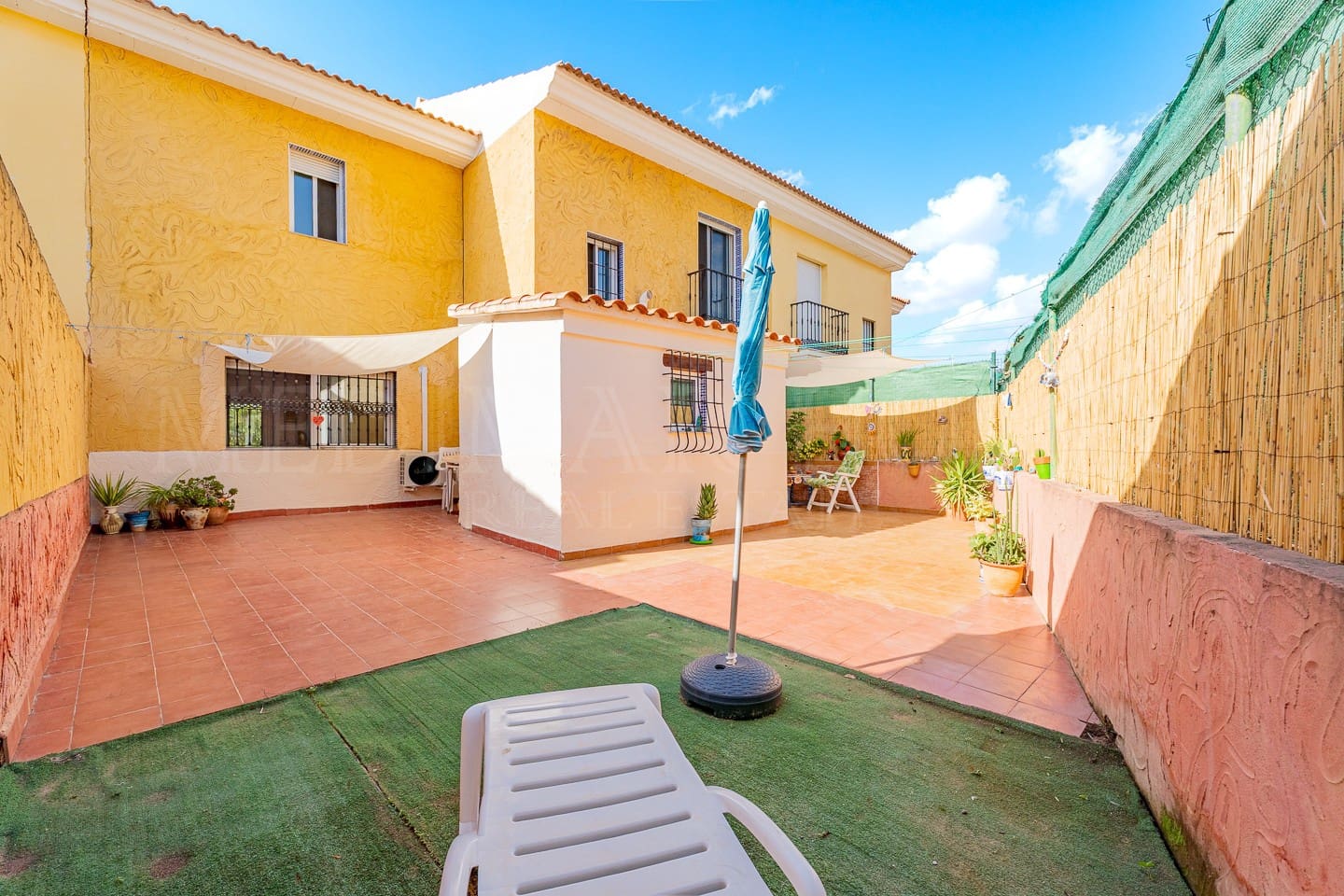 3 bedroom Townhouse for sale in Las Herrerias with garage - € 129,950 (Ref: 9311183)