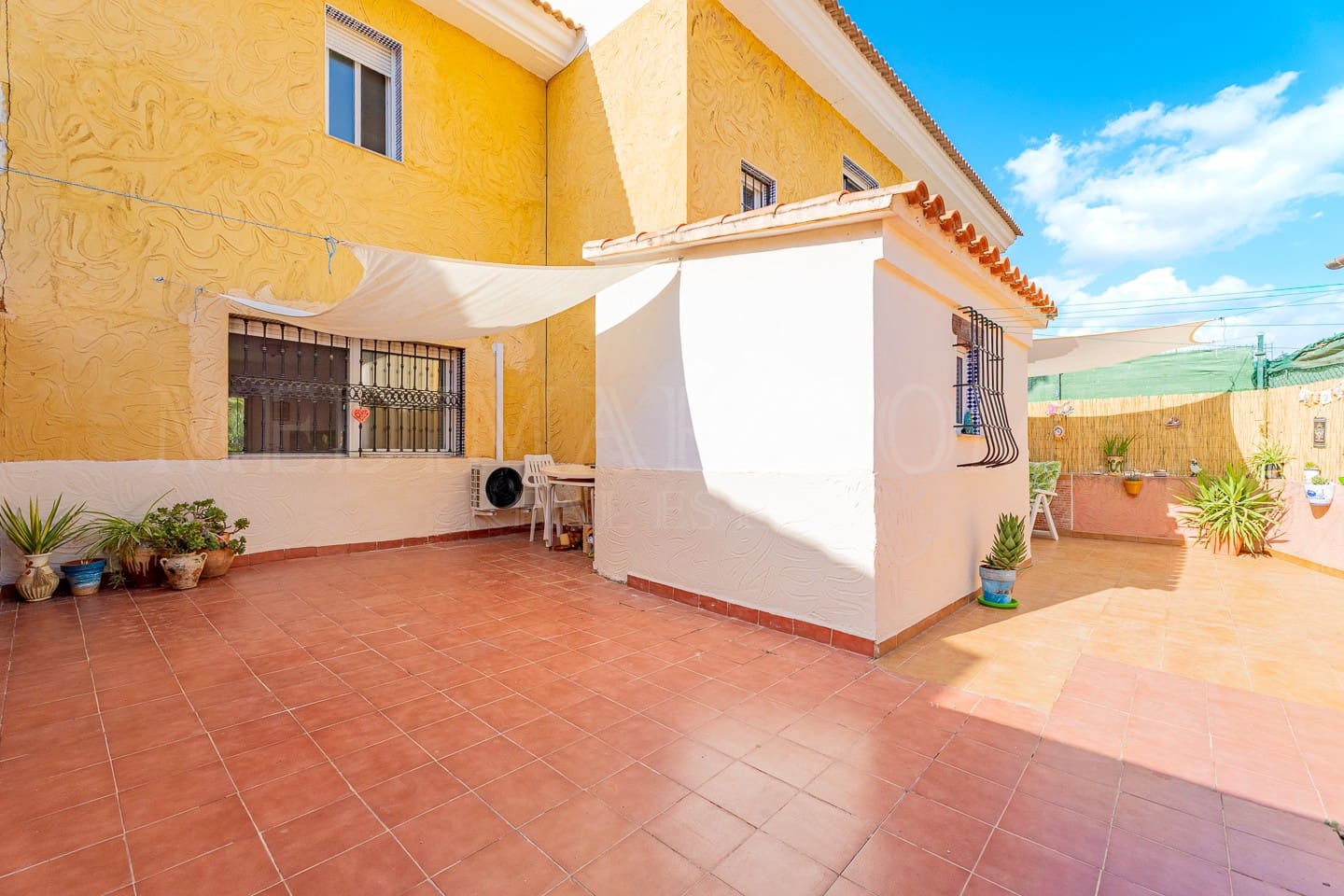 3 bedroom Townhouse for sale in Las Herrerias with garage - € 129,950 (Ref: 9311183)
