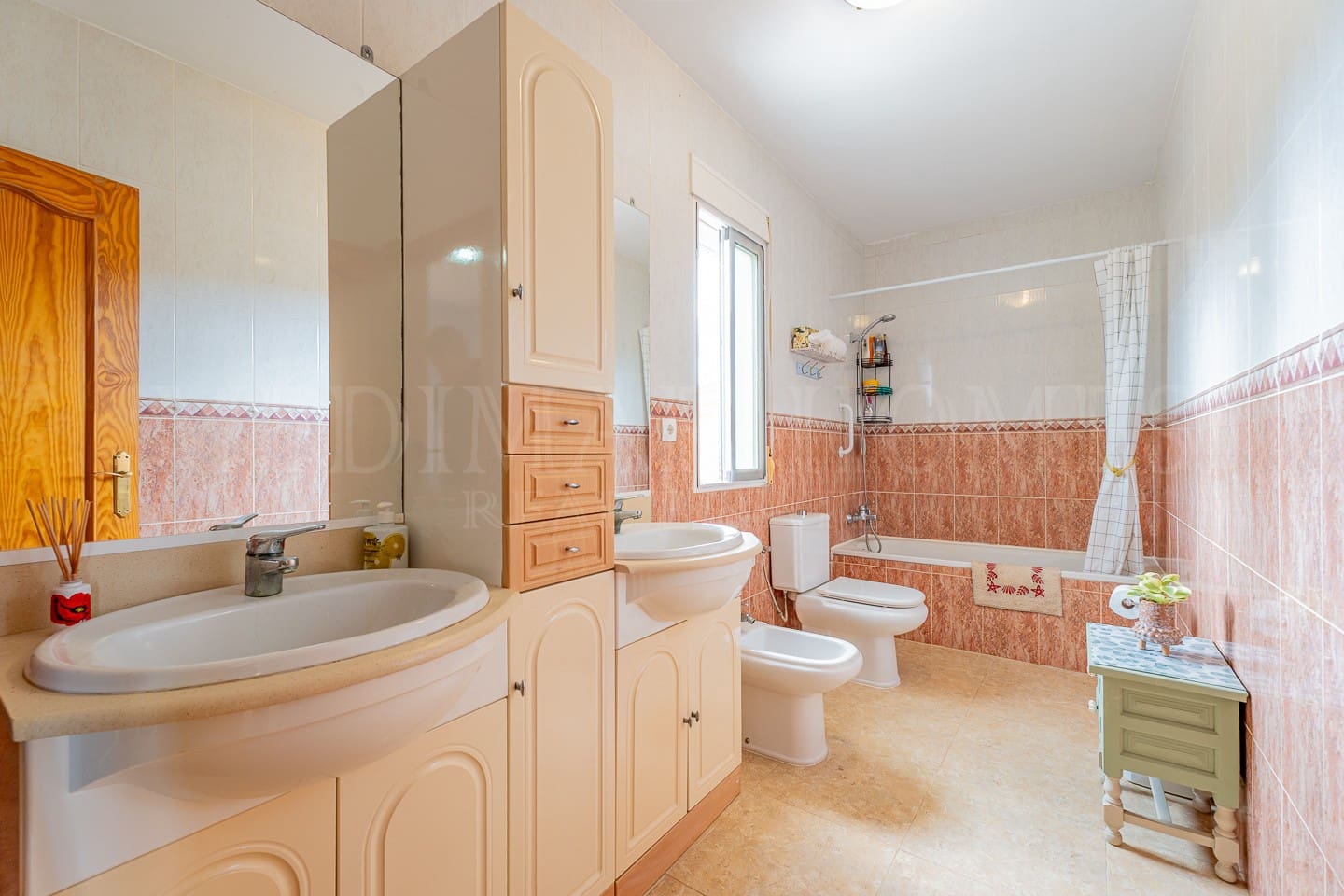 3 bedroom Townhouse for sale in Las Herrerias with garage - € 129,950 (Ref: 9311183)