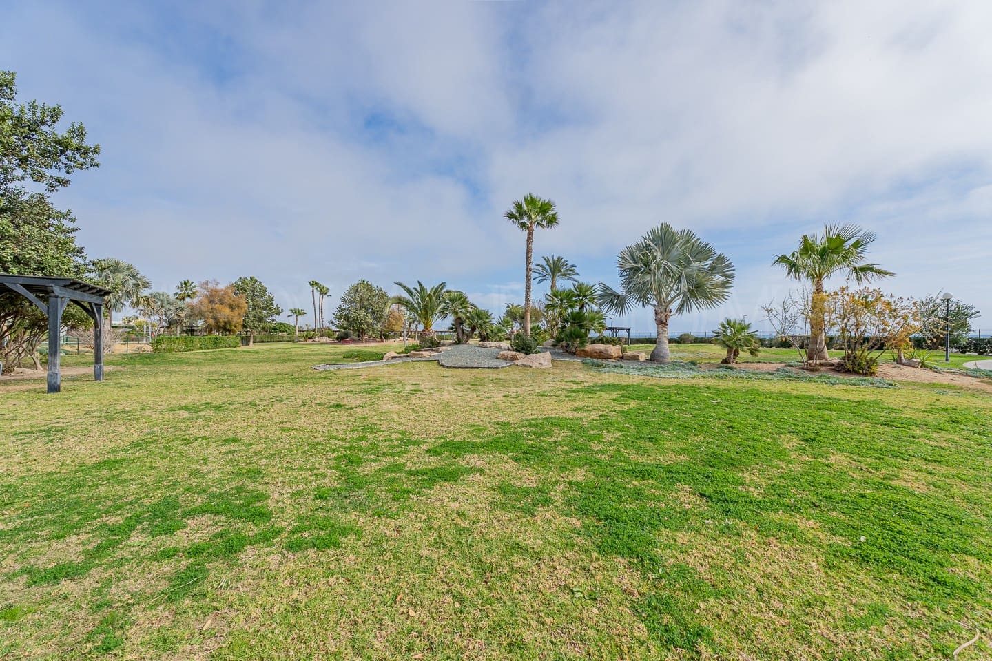 Apartamento de 2 habitaciones en Vera en venta con piscina garaje - 235.000 € (Ref: 9618061)