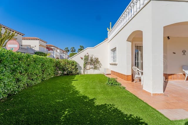 1 slaapkamer Appartement te koop in Vera Playa Naturista, Vera met zwembad - € 184.950 (Ref: 9618629)