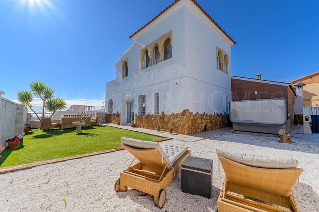 4 bedroom Villa for sale in Palomares, Cuevas del Almanzora with garage - € 455,000 (Ref: 9669286)