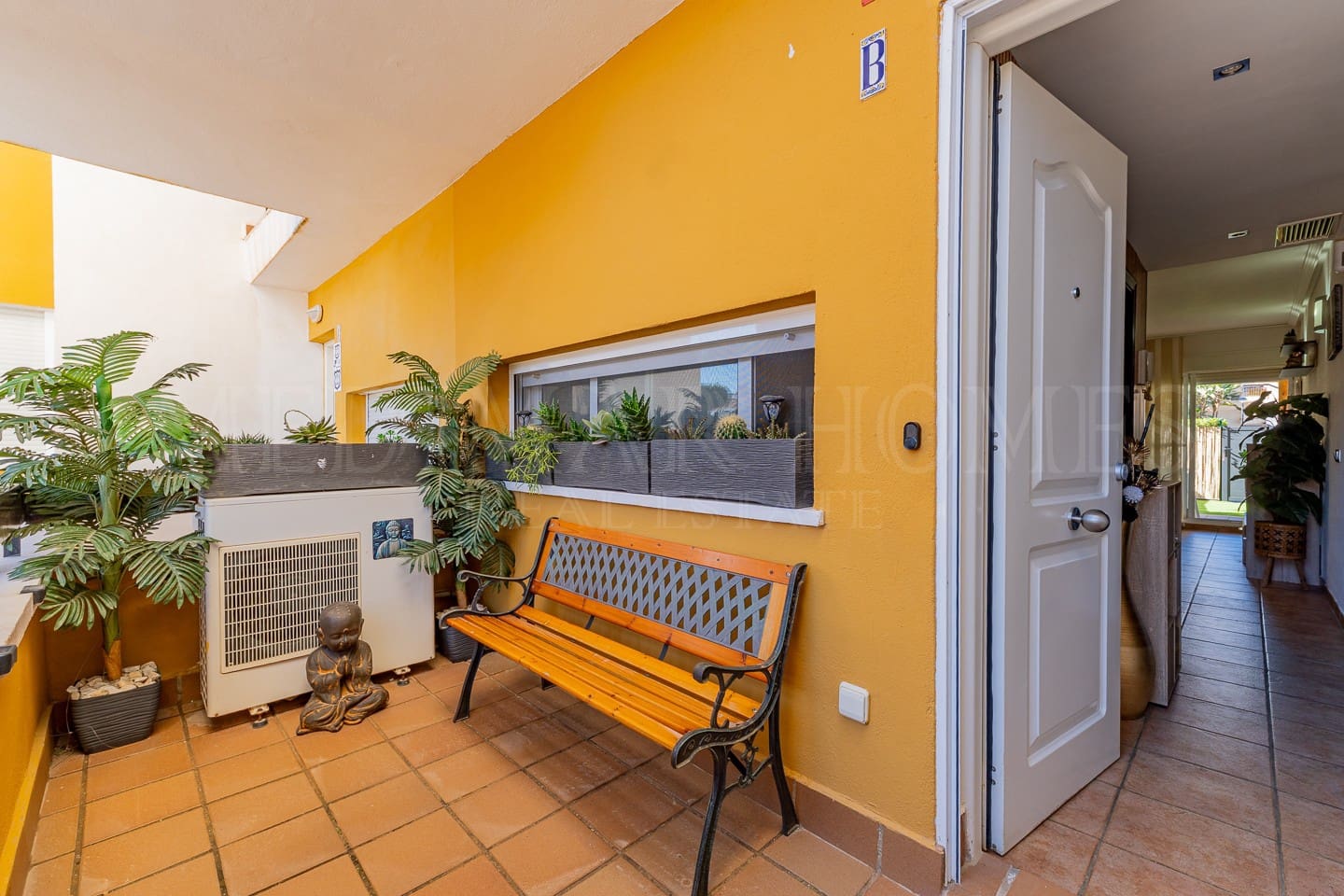 Apartamento de 2 habitaciones en Vera en venta con piscina garaje - 195.000 € (Ref: 9674742)