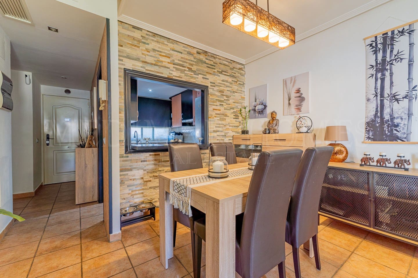 Apartamento de 2 habitaciones en Vera en venta con piscina garaje - 195.000 € (Ref: 9674742)