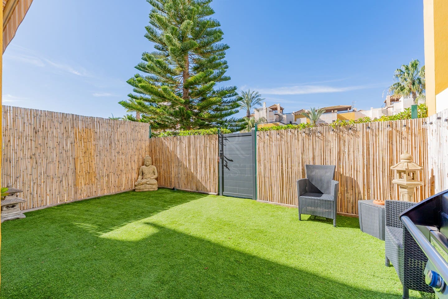 Apartamento de 2 habitaciones en Vera en venta con piscina garaje - 195.000 € (Ref: 9674742)