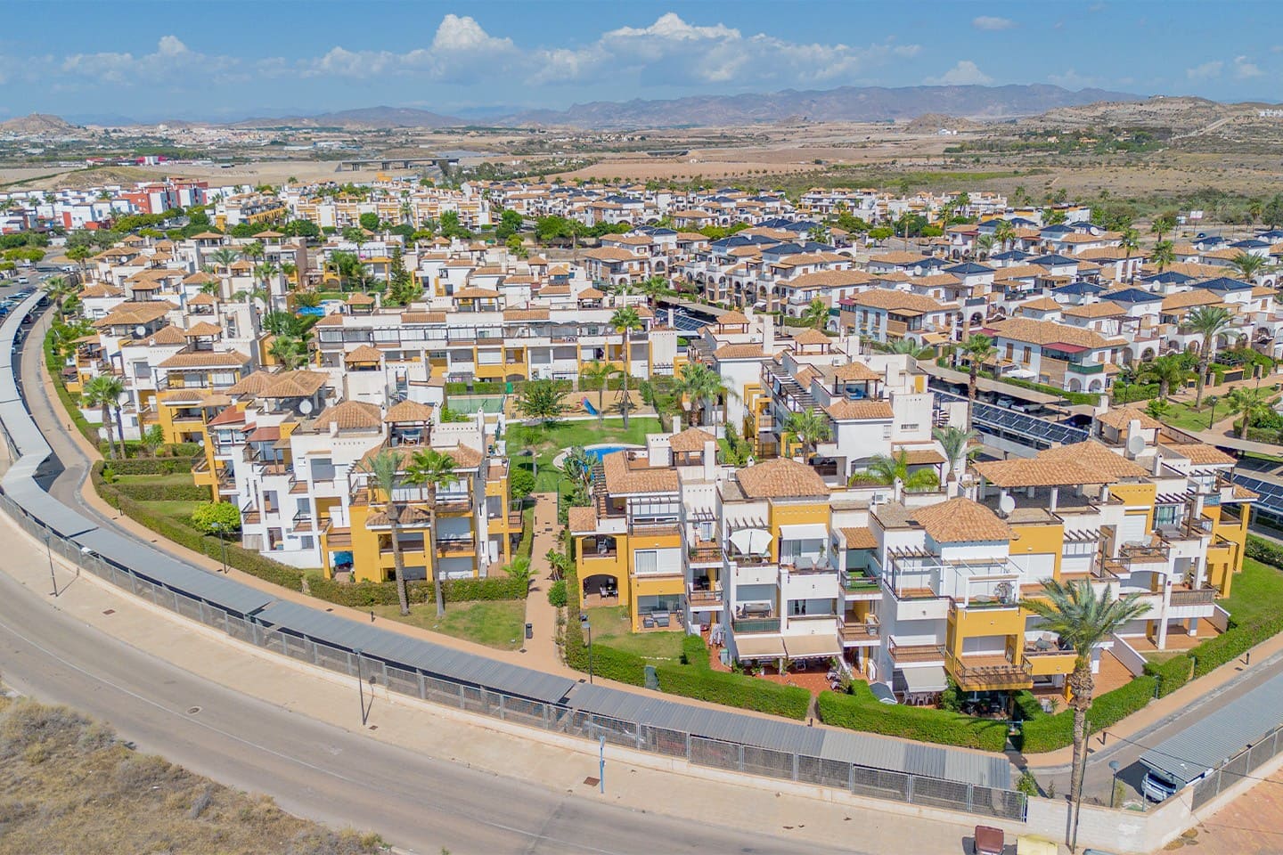 Apartamento de 2 habitaciones en Vera en venta con piscina garaje - 195.000 € (Ref: 9674742)