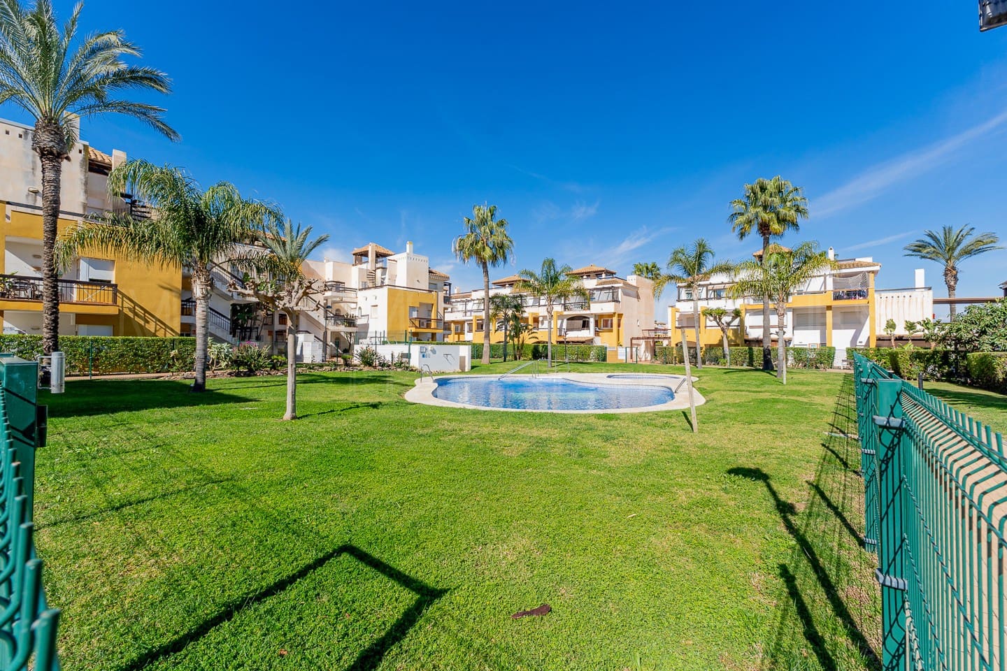 Apartamento de 2 habitaciones en Vera en venta con piscina garaje - 195.000 € (Ref: 9674742)