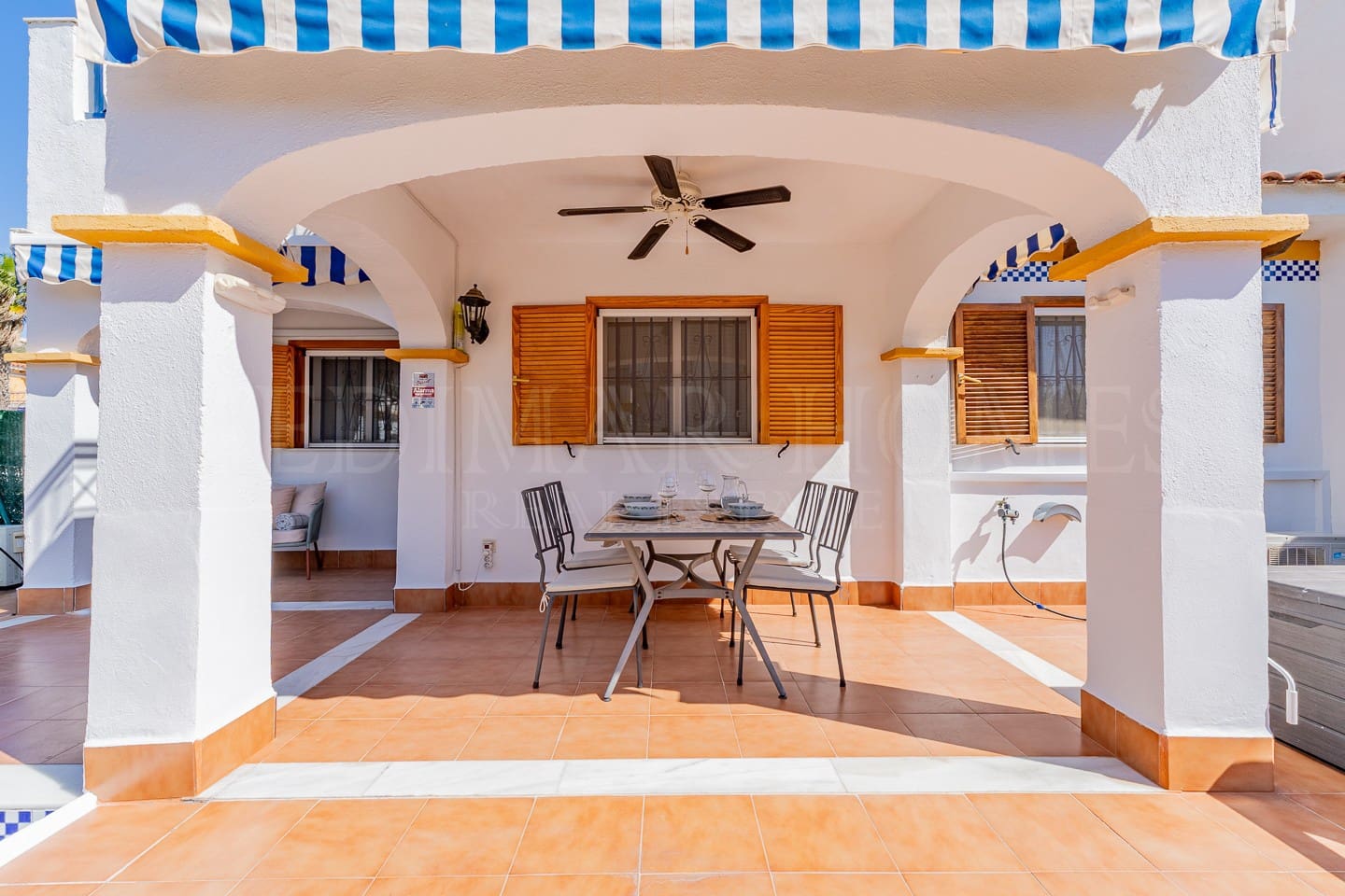 2 soverom Leilighet til salgs i Vera med svømmebasseng garasje - € 229 950 (Ref: 9720798)