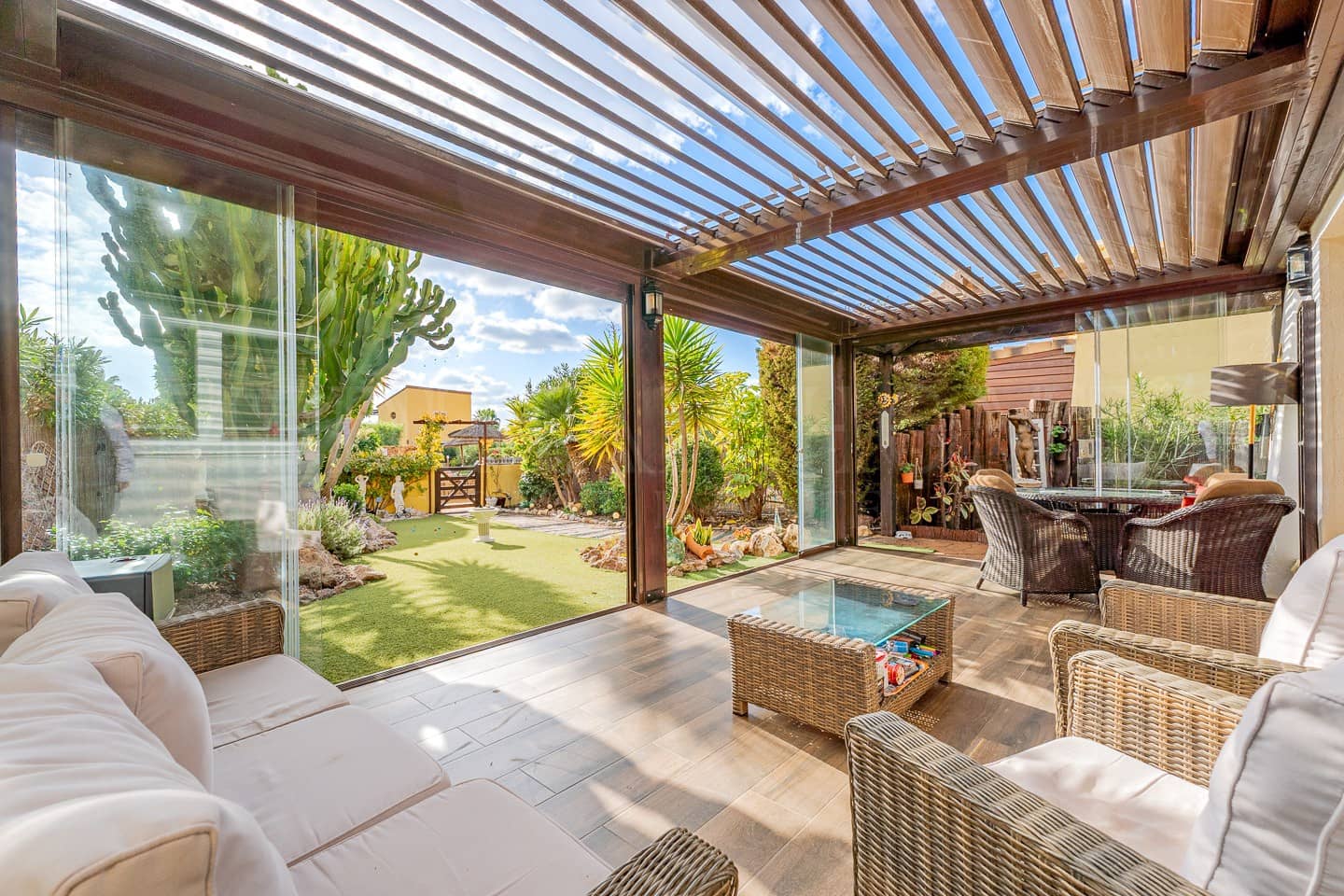 3 Zimmer Villa zu verkaufen in Desert Springs mit Pool Garage - 289.950 € (Ref: 9749346)