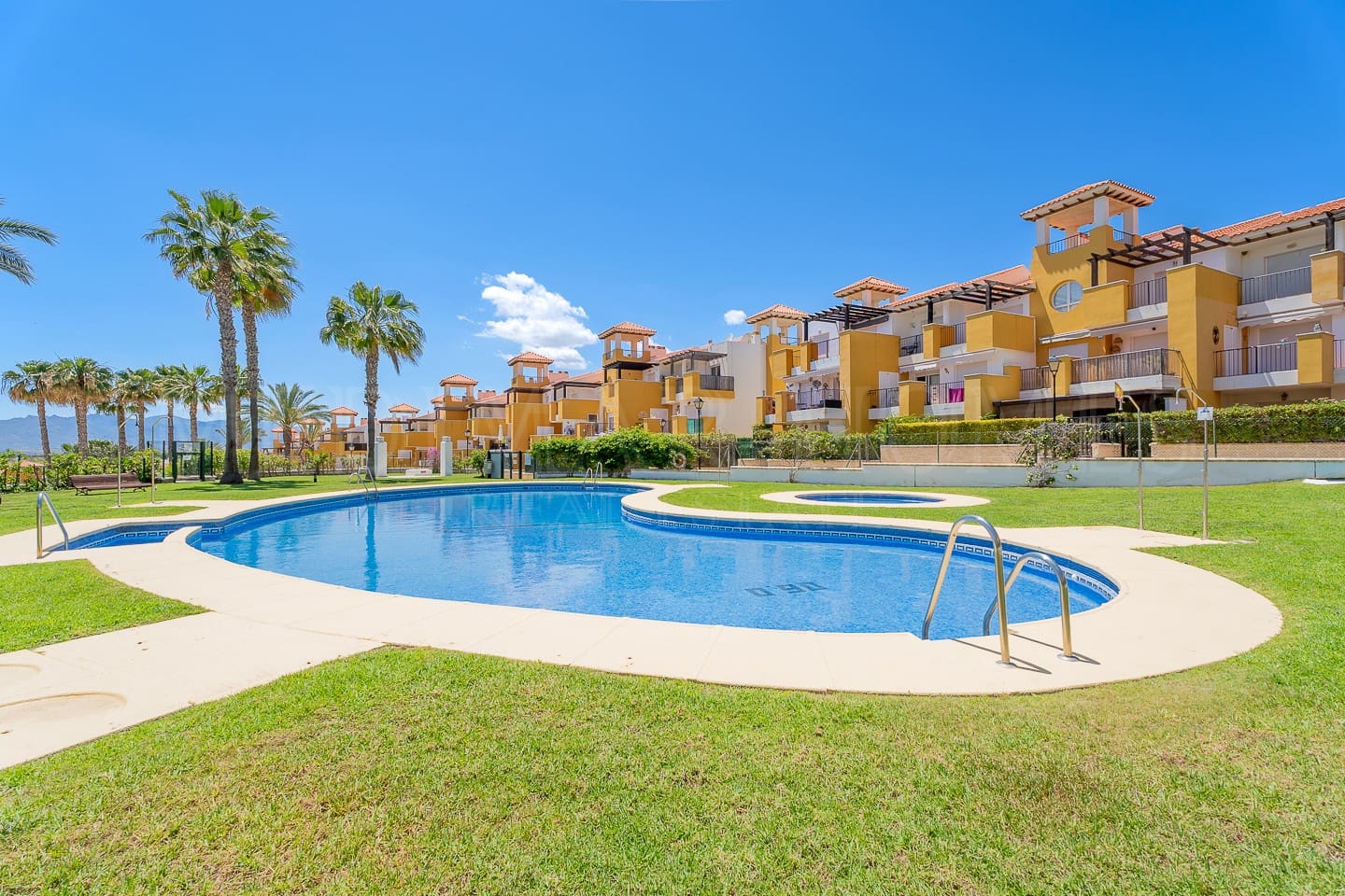 2 slaapkamer Appartement te koop in Vera met zwembad garage - € 159.950 (Ref: 9771938)