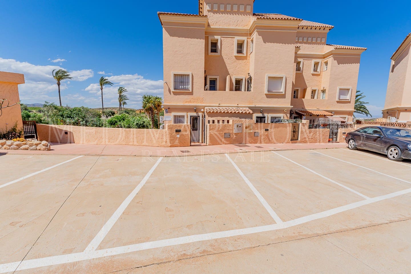 2 bedroom Apartment for sale in Valle del Este with pool garage - € 119,950 (Ref: 9825806)