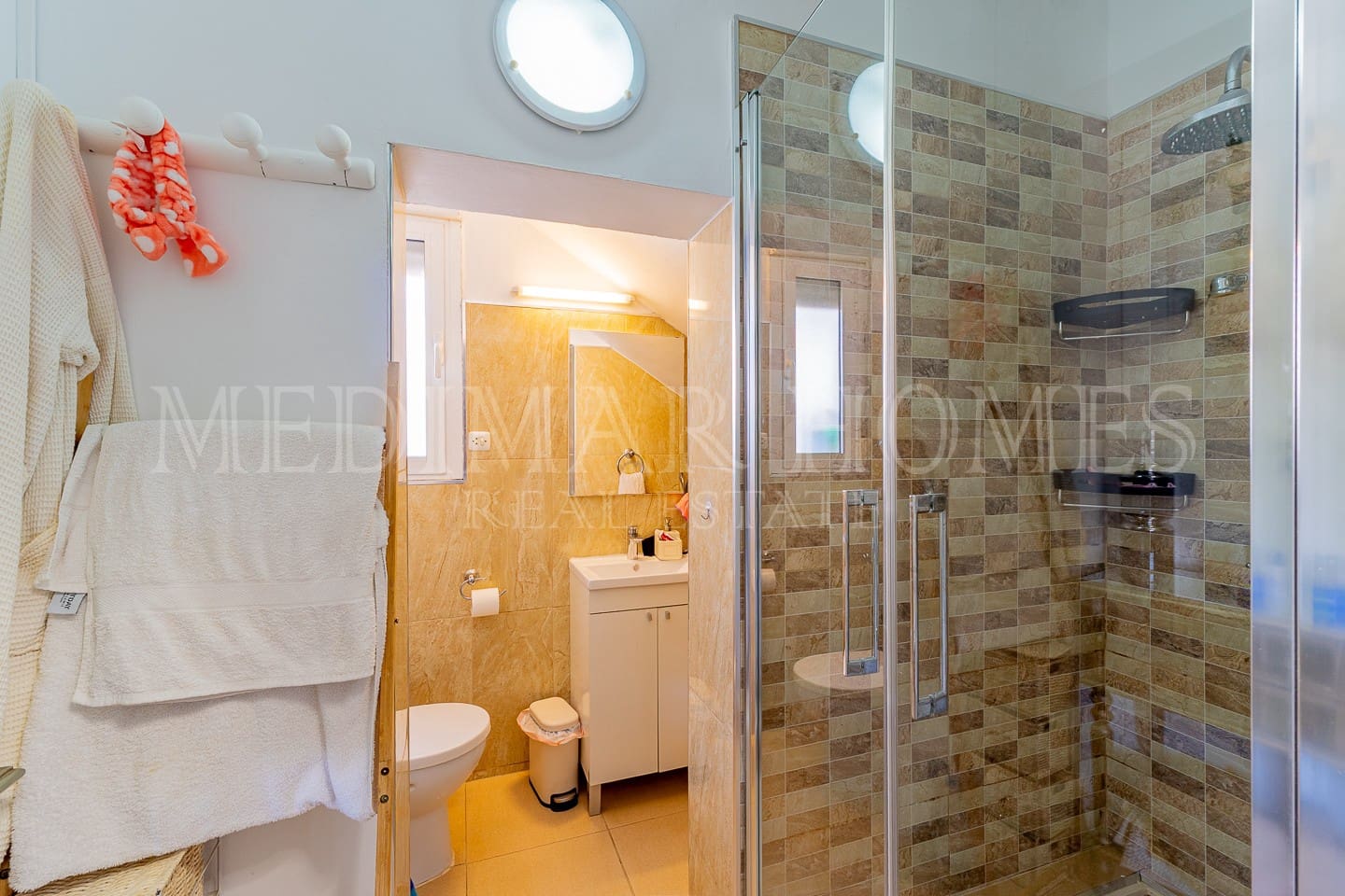 5 bedroom Villa for sale in El Pinar with pool garage - € 349,950 (Ref: 9838434)