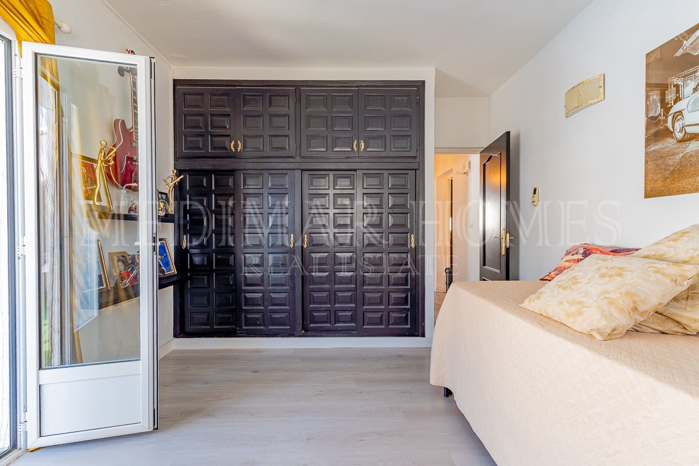 5 bedroom Villa for sale in El Pinar with pool garage - € 349,950 (Ref: 9838434)