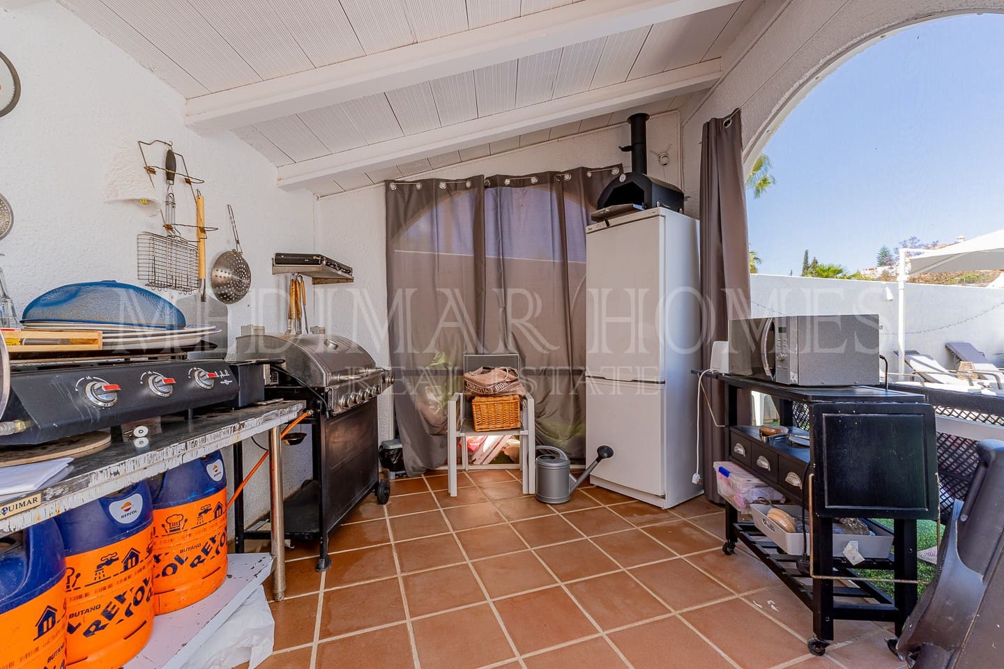 5 bedroom Villa for sale in El Pinar with pool garage - € 349,950 (Ref: 9838434)