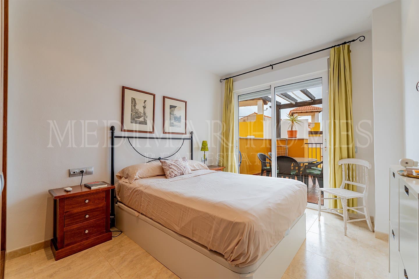 Apartamento de 2 habitaciones en Vera en venta con piscina garaje - 149.950 € (Ref: 9985925)
