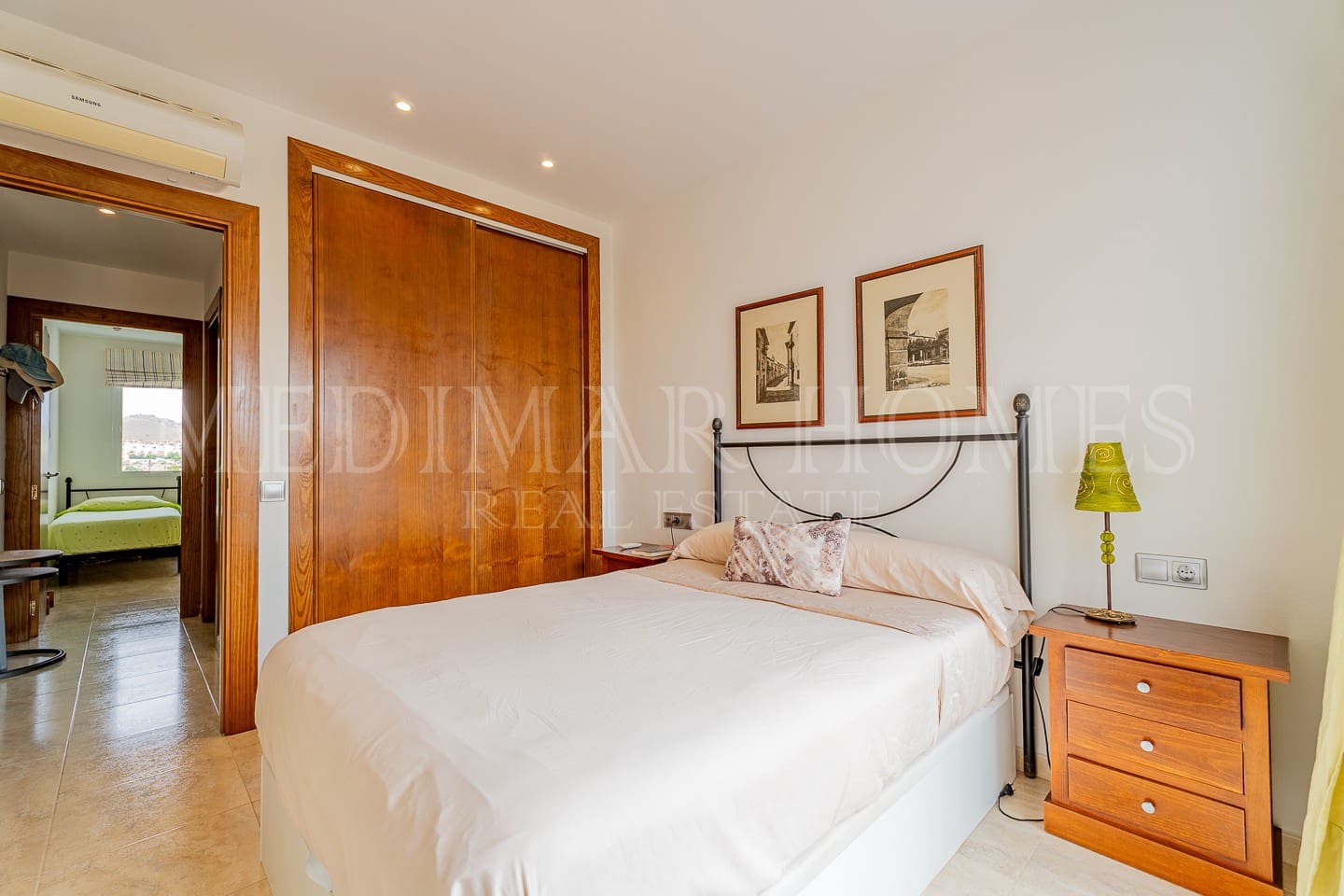 Apartamento de 2 habitaciones en Vera en venta con piscina garaje - 149.950 € (Ref: 9985925)