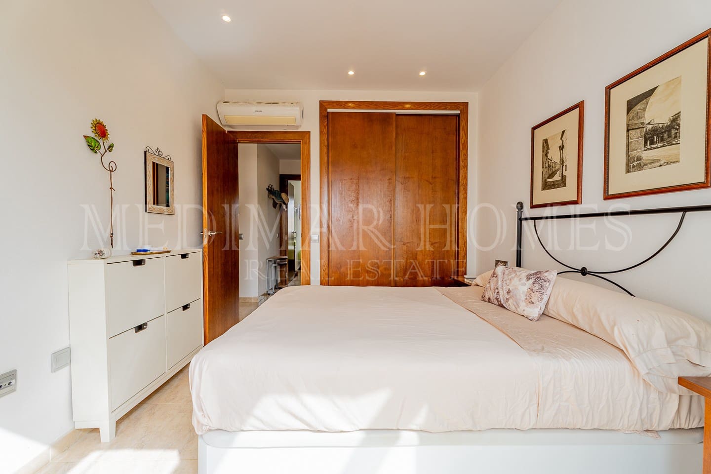 Apartamento de 2 habitaciones en Vera en venta con piscina garaje - 149.950 € (Ref: 9985925)