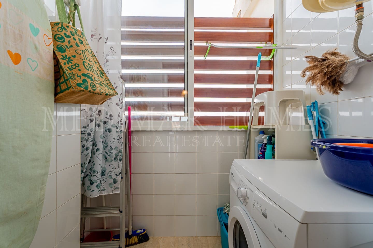 Apartamento de 2 habitaciones en Vera en venta con piscina garaje - 149.950 € (Ref: 9985925)