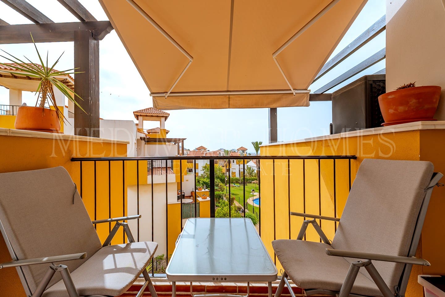 Apartamento de 2 habitaciones en Vera en venta con piscina garaje - 149.950 € (Ref: 9985925)
