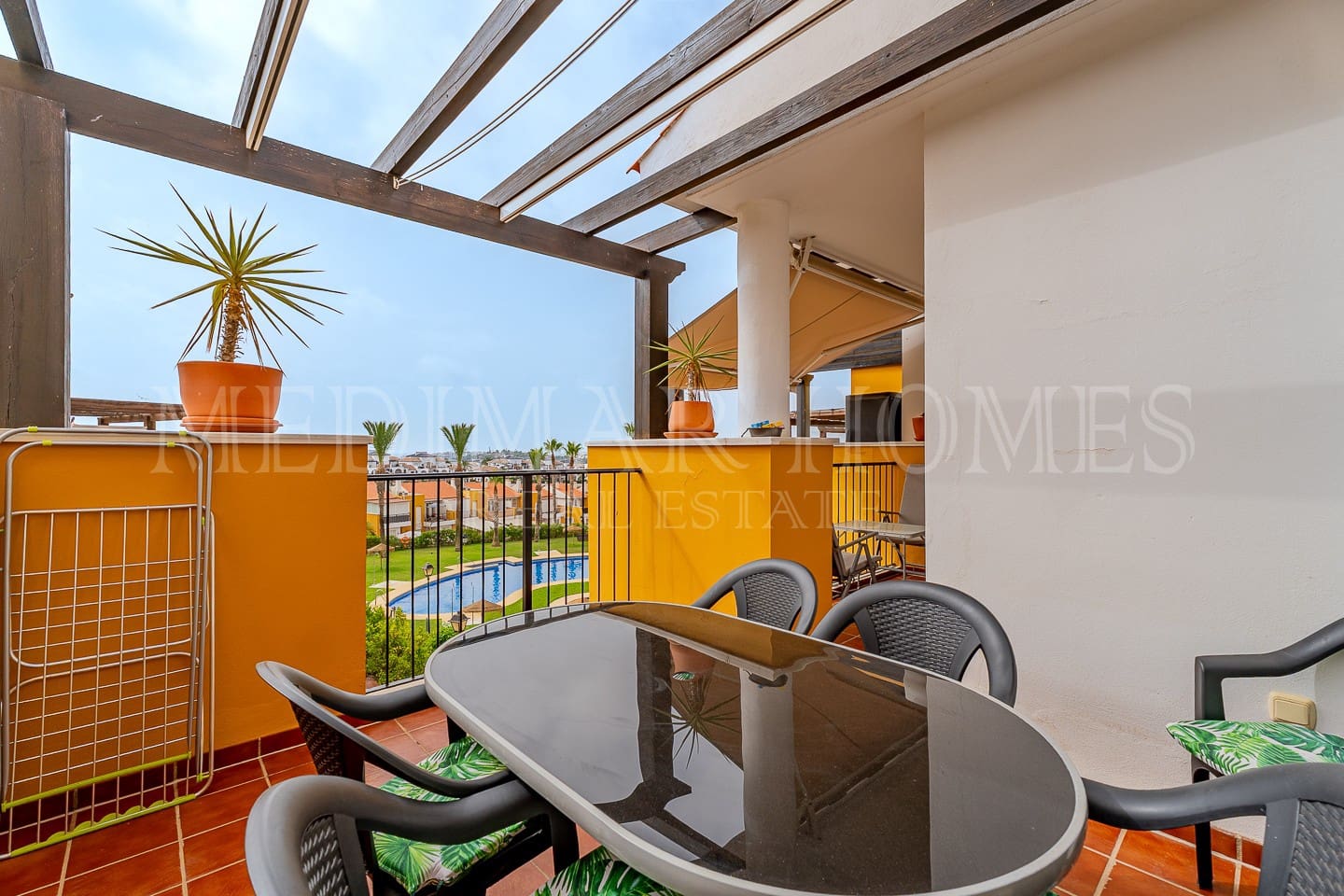 Apartamento de 2 habitaciones en Vera en venta con piscina garaje - 149.950 € (Ref: 9985925)