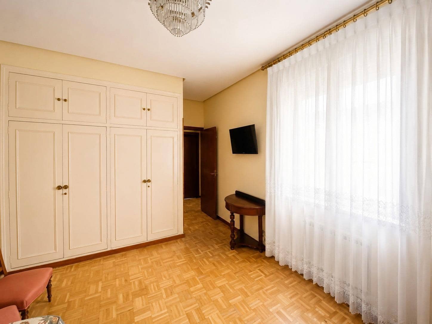4 quarto Apartamento para venda em Madrid cidade com garagem - 1 565 000 € (Ref: 10072787)