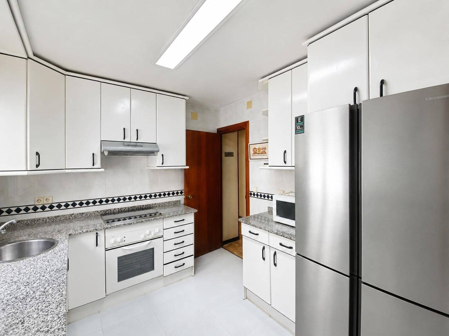 4 quarto Apartamento para venda em Madrid cidade com garagem - 1 565 000 € (Ref: 10072787)