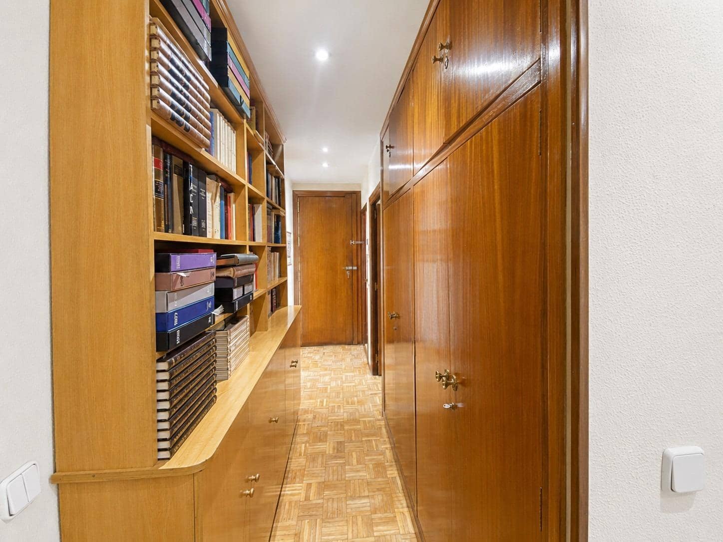 4 quarto Apartamento para venda em Madrid cidade com garagem - 1 565 000 € (Ref: 10072787)