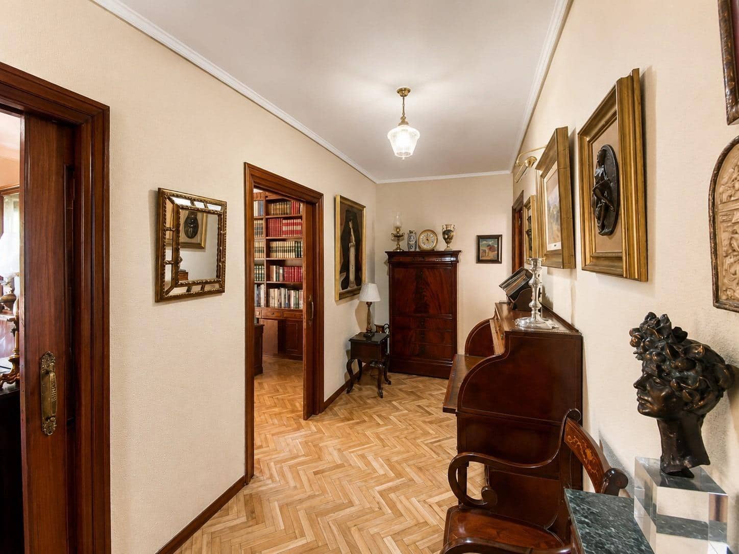 4 quarto Apartamento para venda em Madrid cidade com garagem - 1 565 000 € (Ref: 10072787)