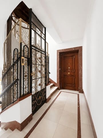 3 sovrum Lägenhet till salu i Argüelles, Madrid stad med garage - 1 600 000 € (Ref: 10072788)