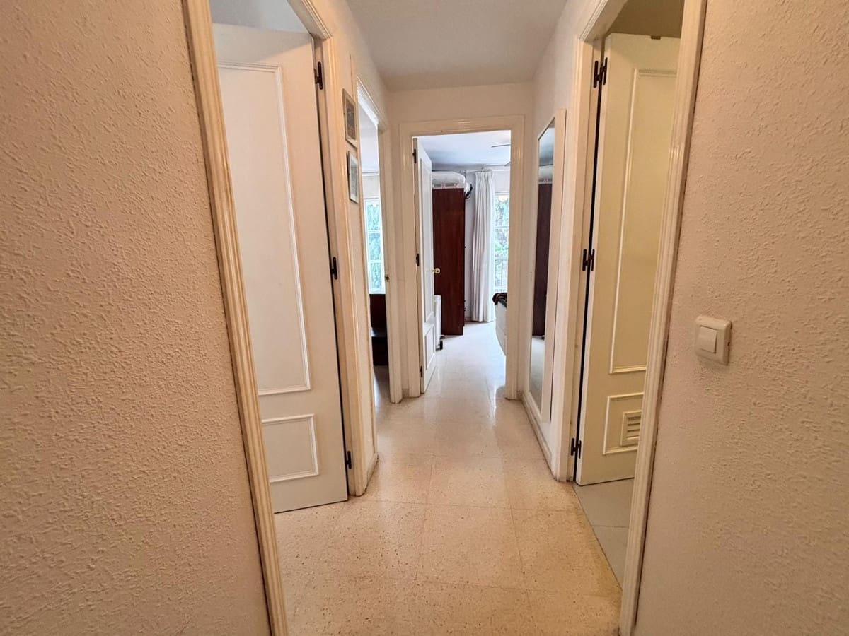 3 bedroom Apartment for sale in Fuengirola - € 330,000 (Ref: 9788796)