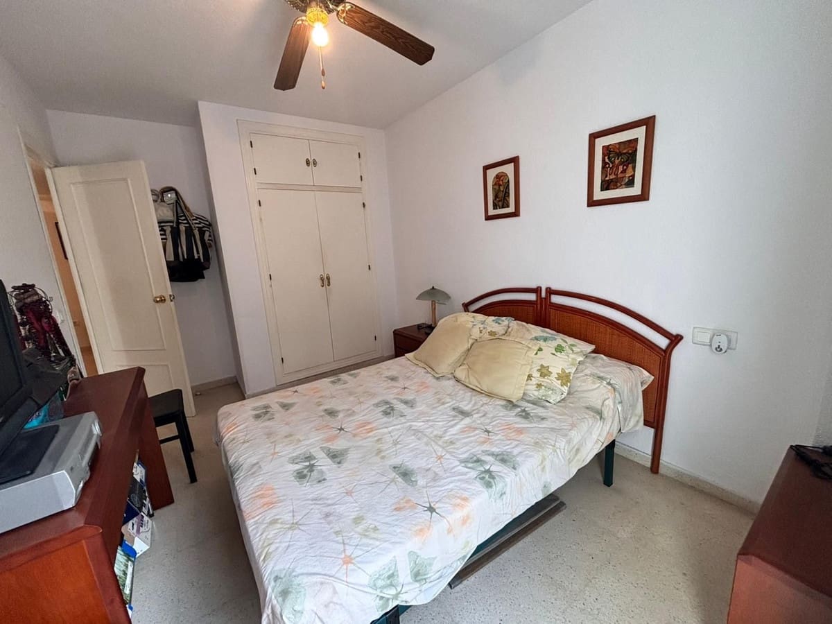 3 bedroom Apartment for sale in Fuengirola - € 330,000 (Ref: 9788796)