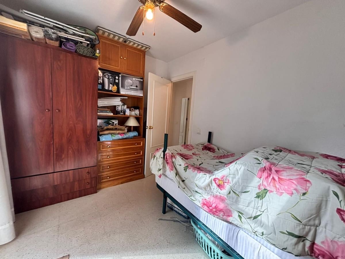 3 bedroom Apartment for sale in Fuengirola - € 330,000 (Ref: 9788796)