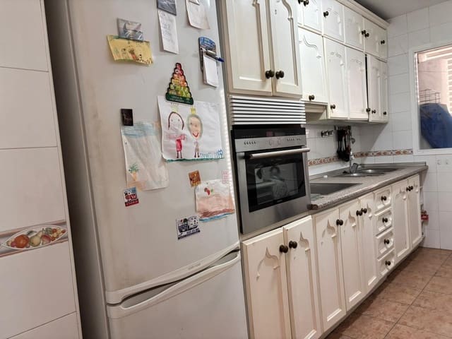 3 slaapkamer Appartement te koop in Los Boliches , Fuengirola - € 330.000 (Ref: 9788796)