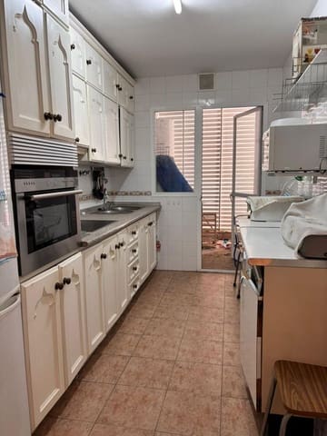 3 slaapkamer Appartement te koop in Los Boliches , Fuengirola - € 330.000 (Ref: 9788796)