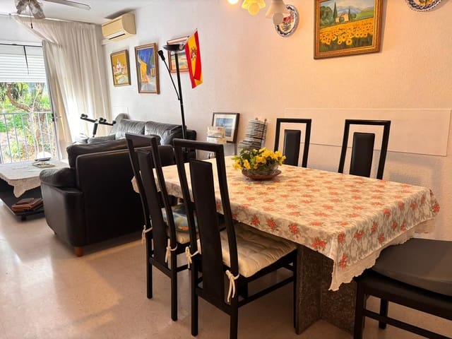 3 slaapkamer Appartement te koop in Los Boliches , Fuengirola - € 330.000 (Ref: 9788796)