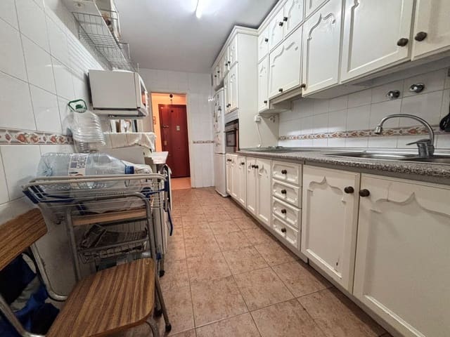 3 slaapkamer Appartement te koop in Los Boliches , Fuengirola - € 330.000 (Ref: 9788796)