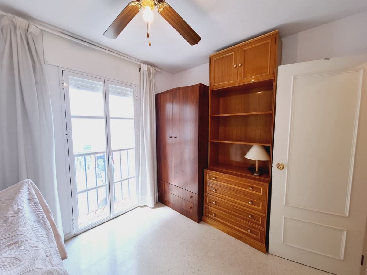 3 bedroom Apartment for sale in Fuengirola - € 329,000 (Ref: 9788796)