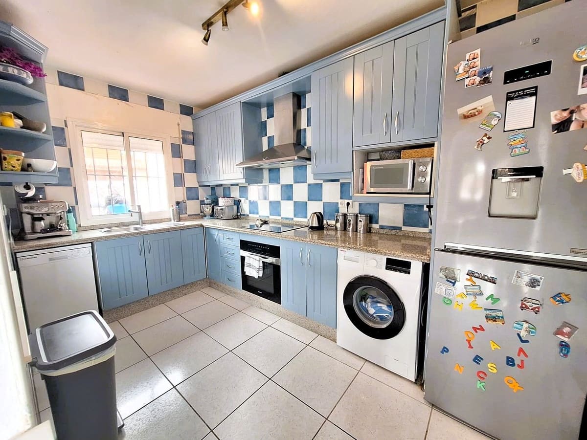 4 soveværelse Byhus til salg i Benalmadena - € 570.000 (Ref: 9788799)