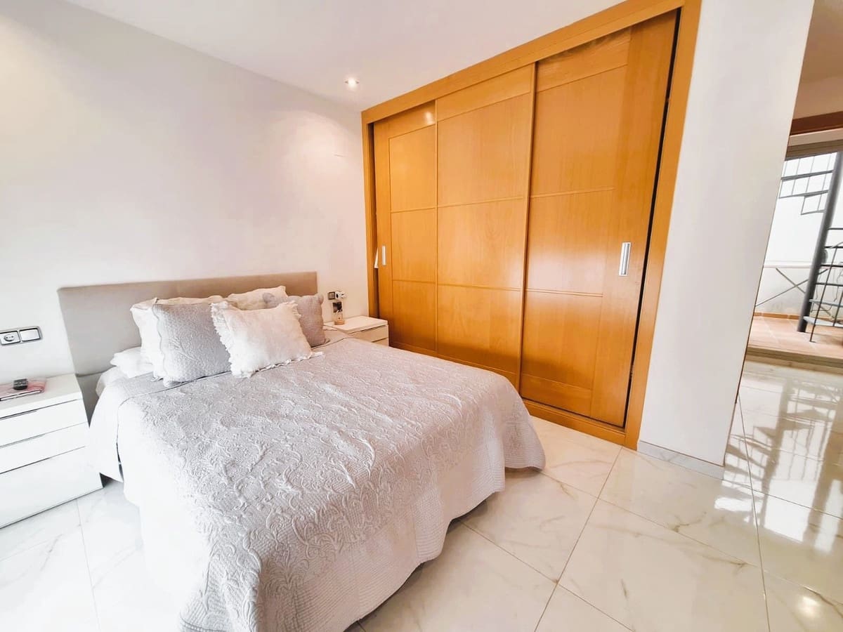 Ático de 3 habitaciones en Torremolinos en venta - 540.000 € (Ref: 9788800)