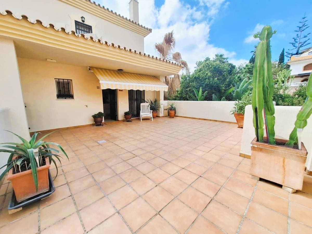 2 soveværelse Lejlighed til salg i Marbella med garage - € 489.000 (Ref: 9788801)