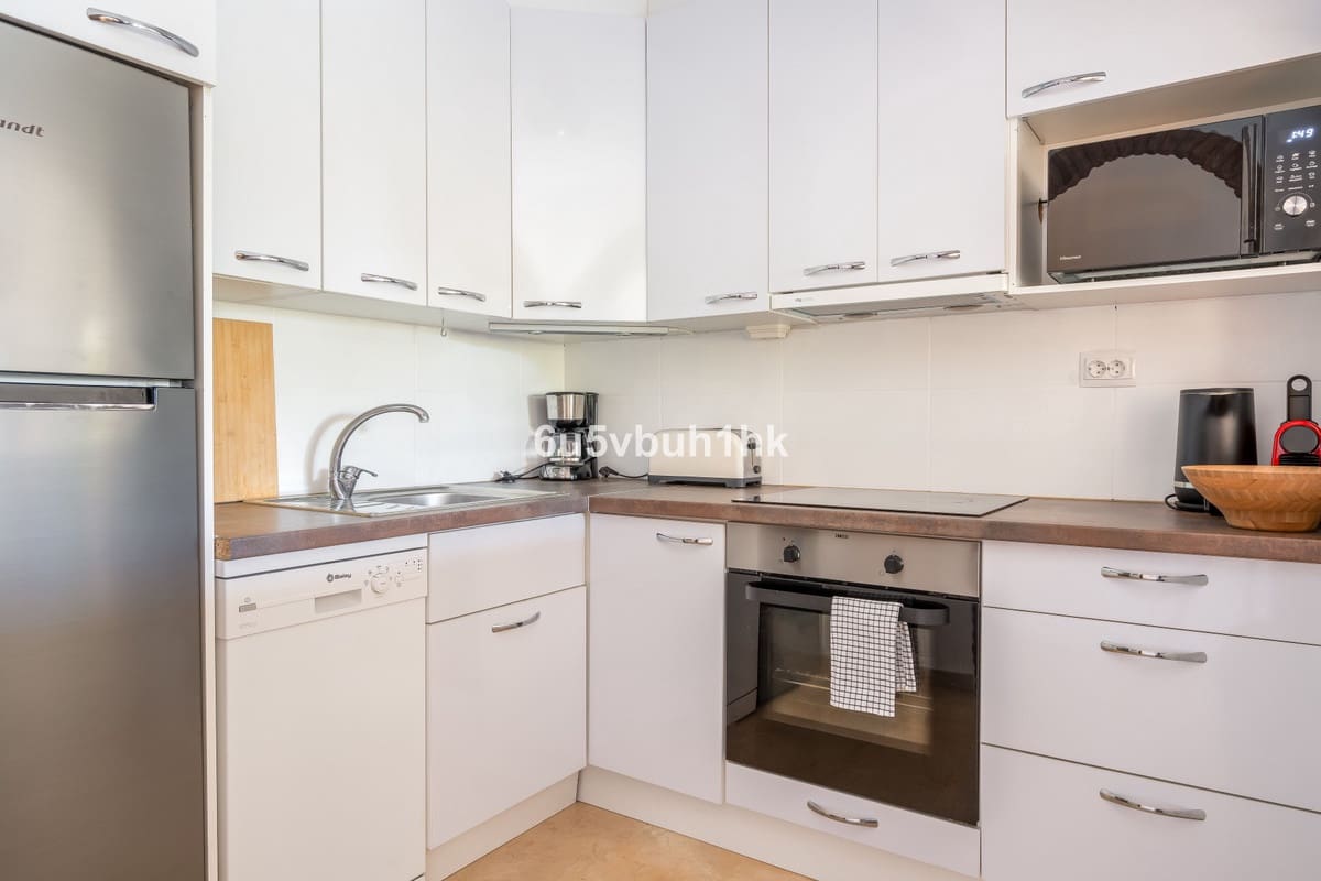 Apartamento de 2 habitaciones en Benalmádena en venta con garaje - 370.000 € (Ref: 9788803)