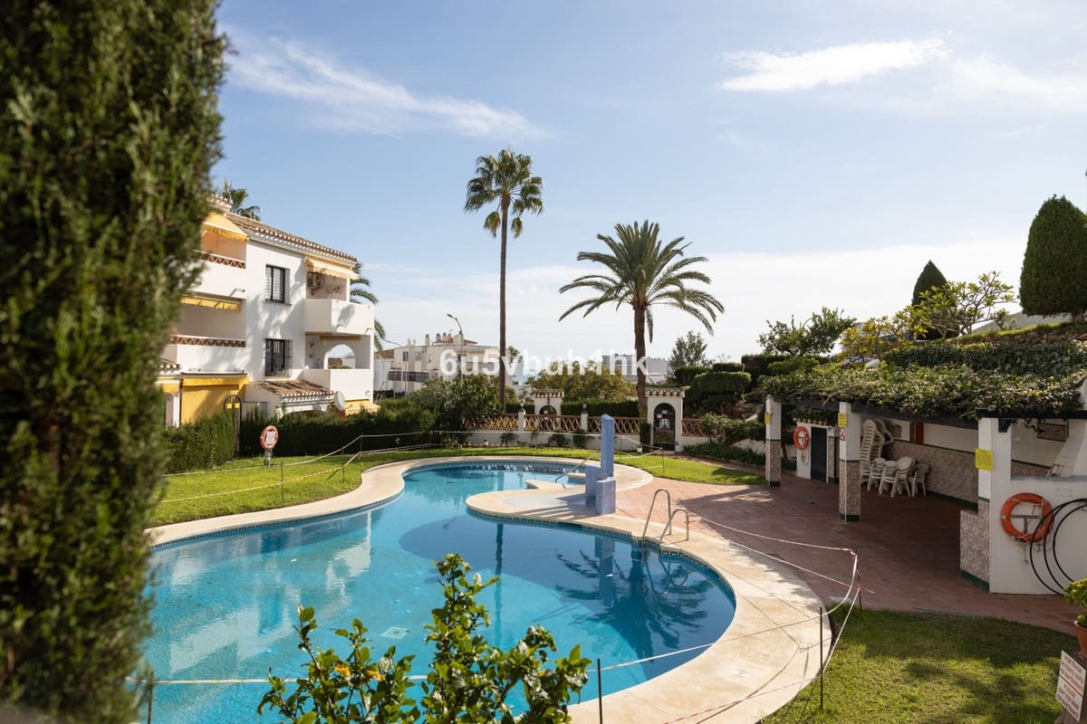 Apartamento de 2 habitaciones en Benalmádena en venta con garaje - 370.000 € (Ref: 9788803)